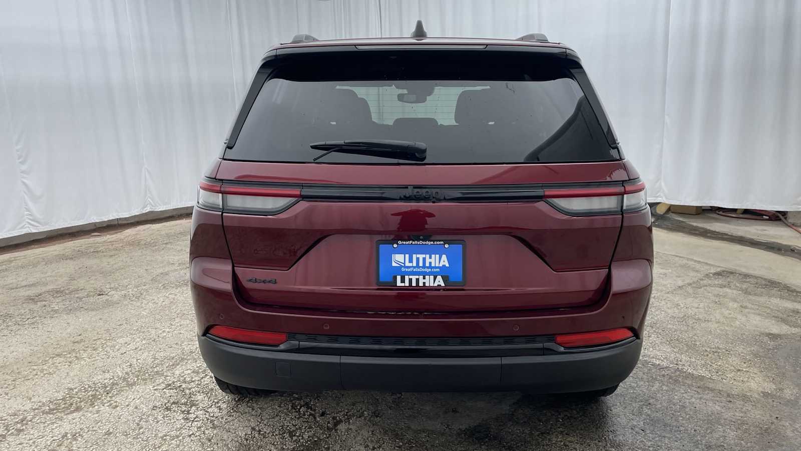 Thumbnail: 2023 Jeep Grand Cherokee - 32