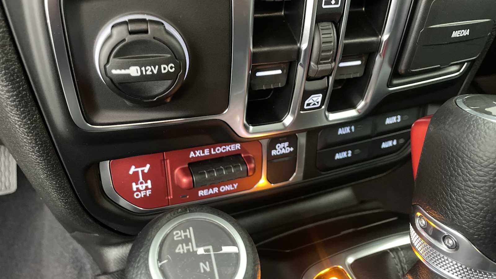 Thumbnail: 2026 Jeep Wrangler - 25