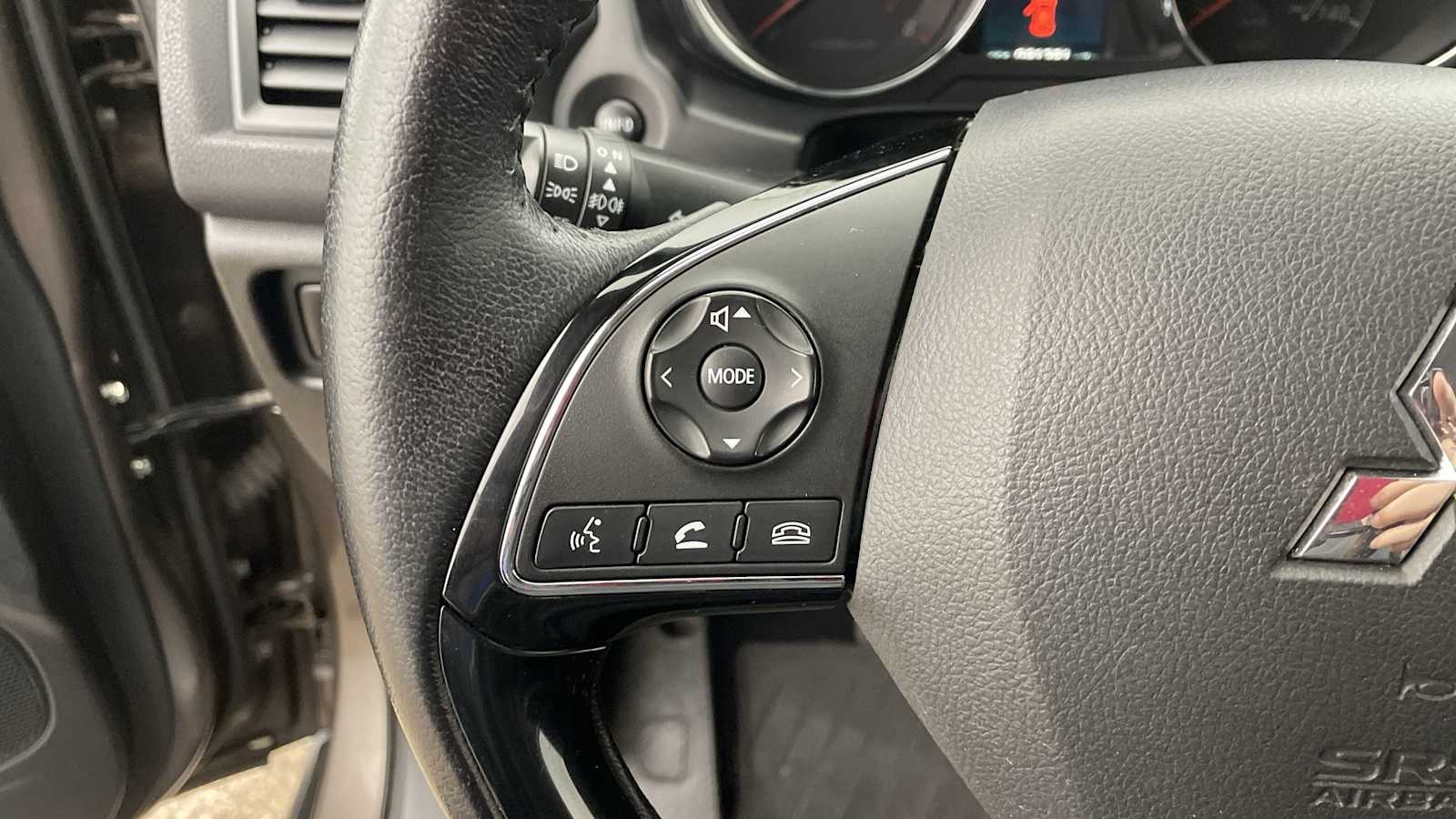 Thumbnail: 2016 Mitsubishi Outlander Sport - 12