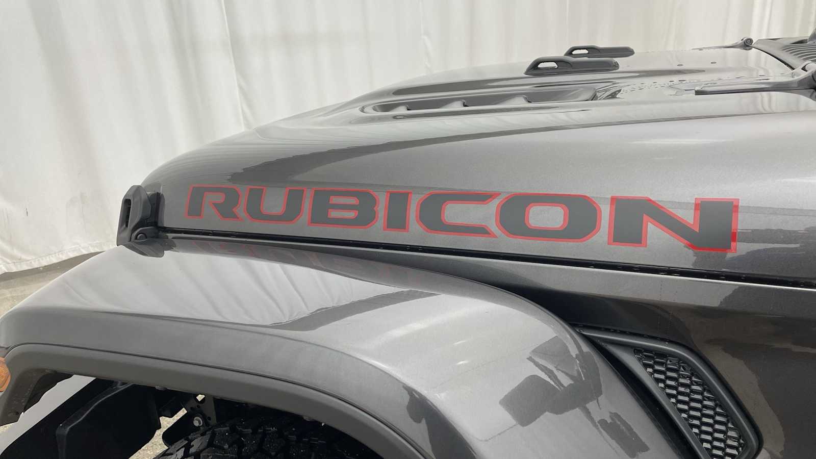 Thumbnail: 2025 Jeep Gladiator - 41