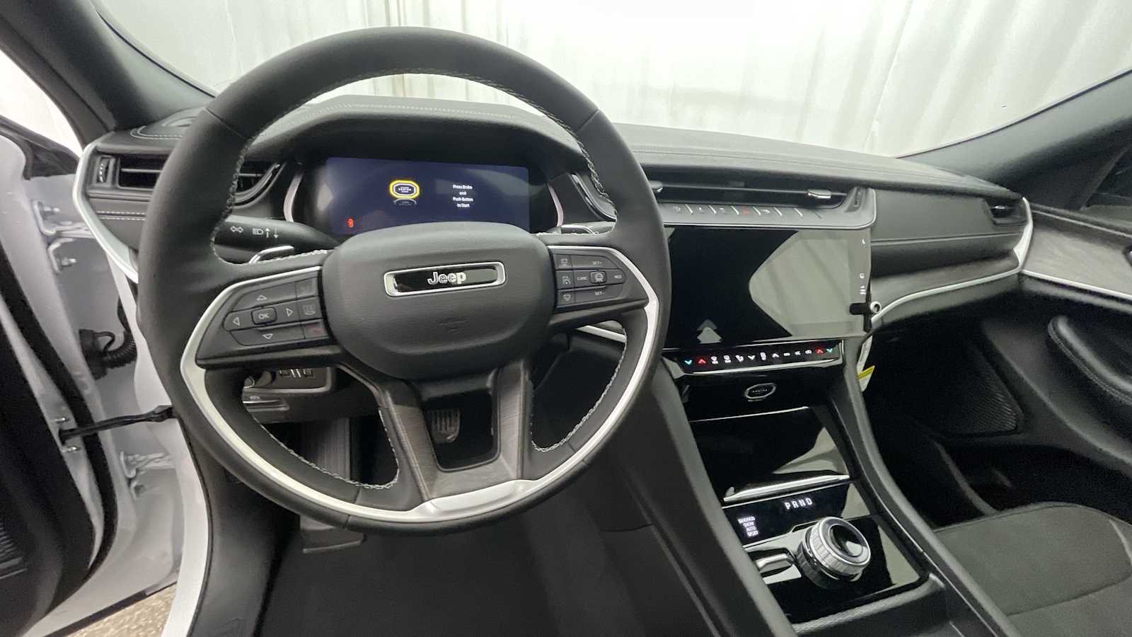 Thumbnail: 2026 Jeep Grand Cherokee - 3