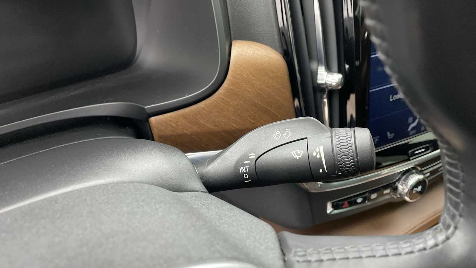 Thumbnail: 2018 Volvo S90 - 17