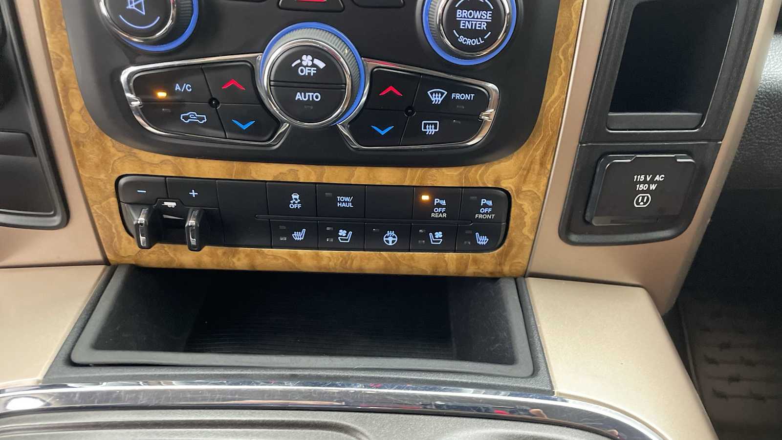 Thumbnail: 2016 RAM 2500 - 23