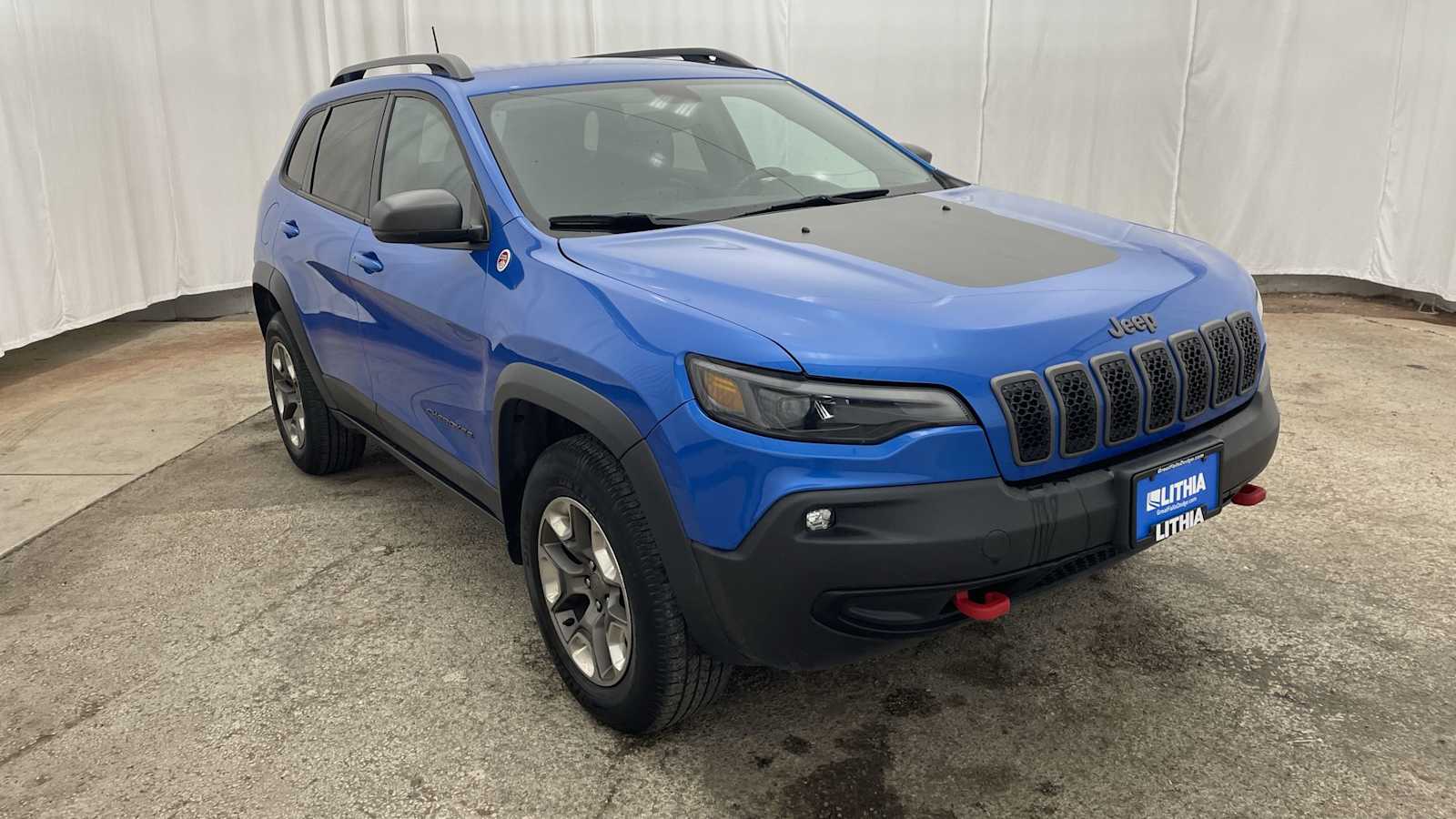 Thumbnail: 2019 Jeep Cherokee - 34