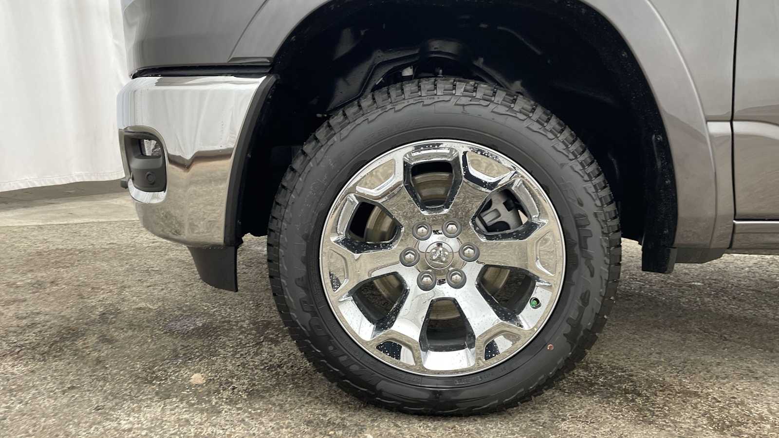 Thumbnail: 2026 RAM 1500 - 40
