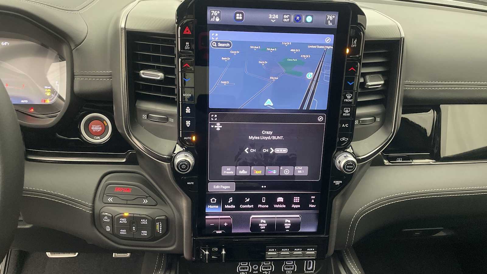 Thumbnail: 2026 RAM 1500 - 18