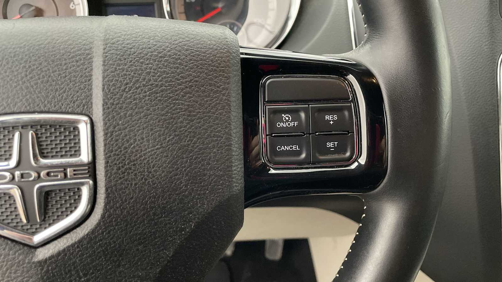 Thumbnail: 2019 Dodge Grand Caravan - 14