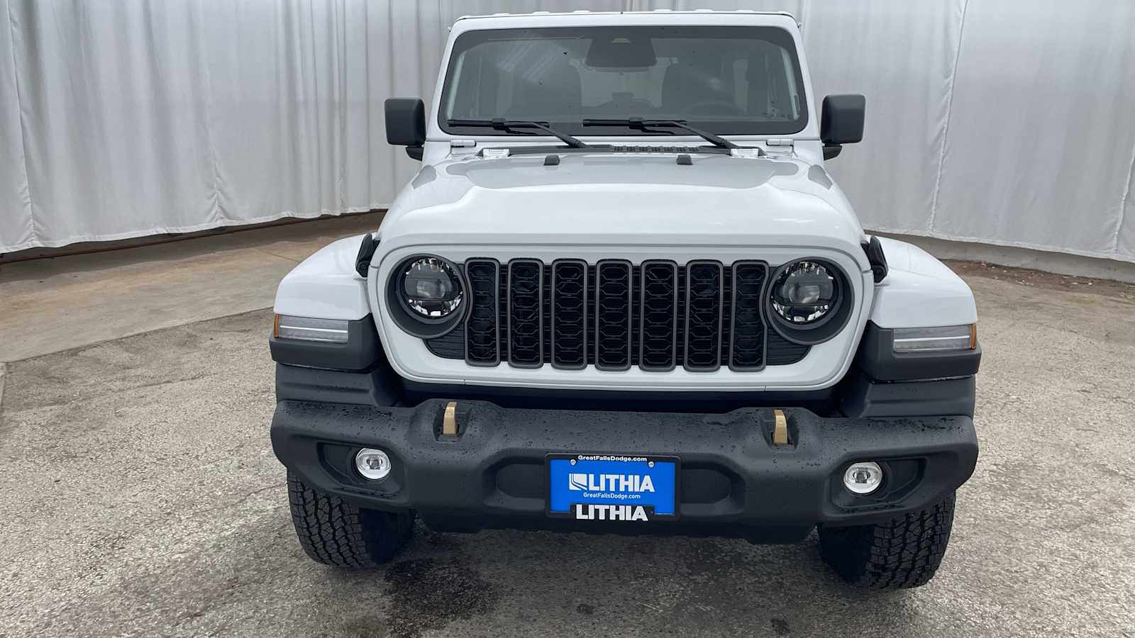 Thumbnail: 2026 Jeep Wrangler - 39