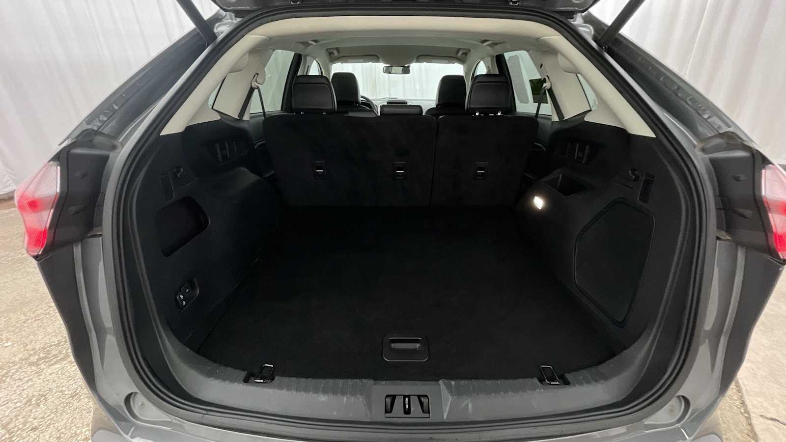 Thumbnail: 2024 Ford Edge - 30