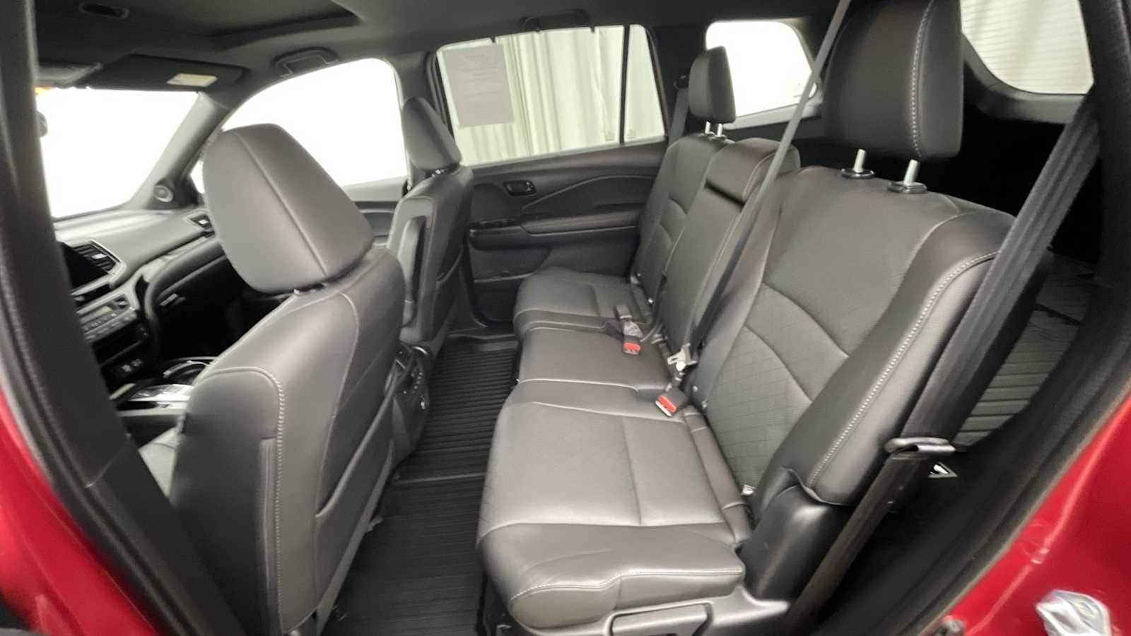 Thumbnail: 2022 Honda Passport - 10