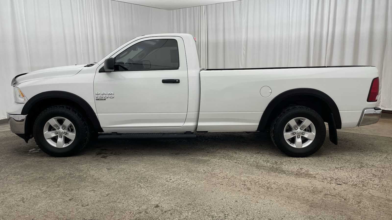 Thumbnail: 2021 RAM 1500 Classic - 23