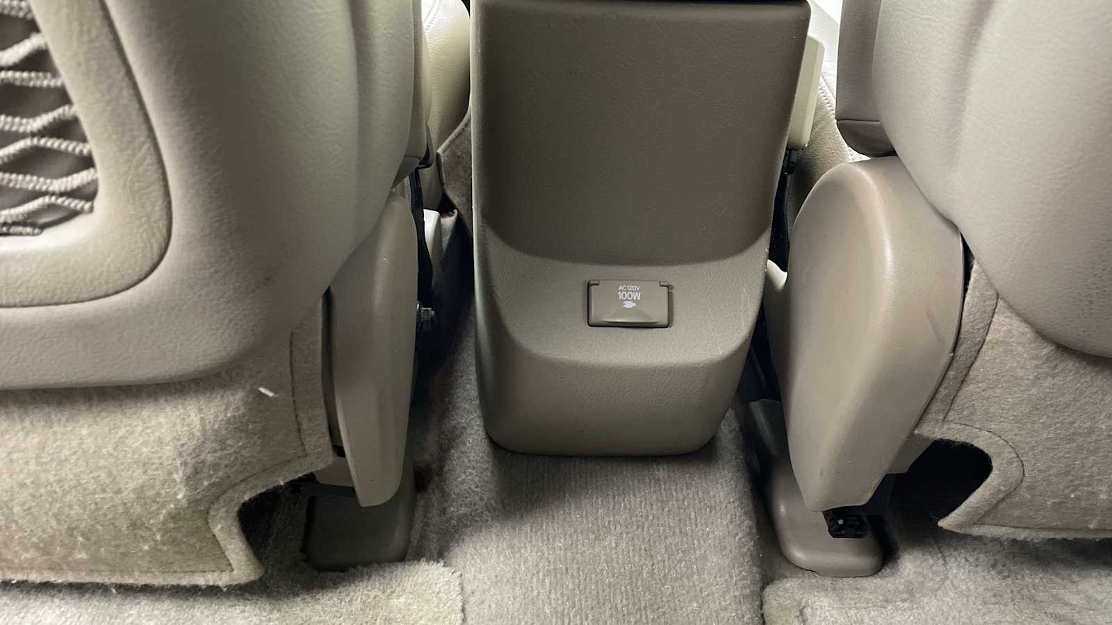 Thumbnail: 2012 Toyota RAV4 - 23