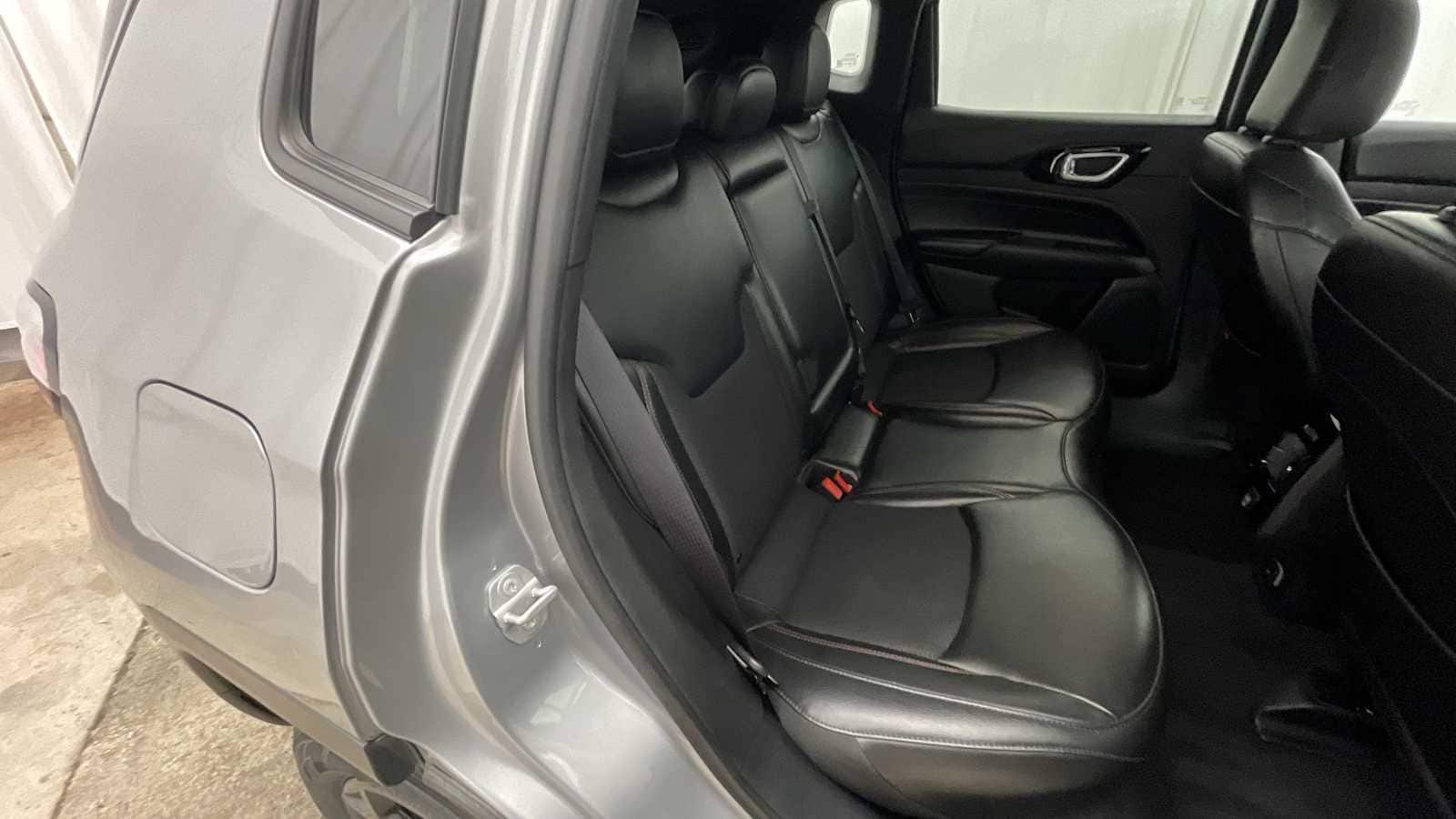 Thumbnail: 2023 Jeep Compass - 9