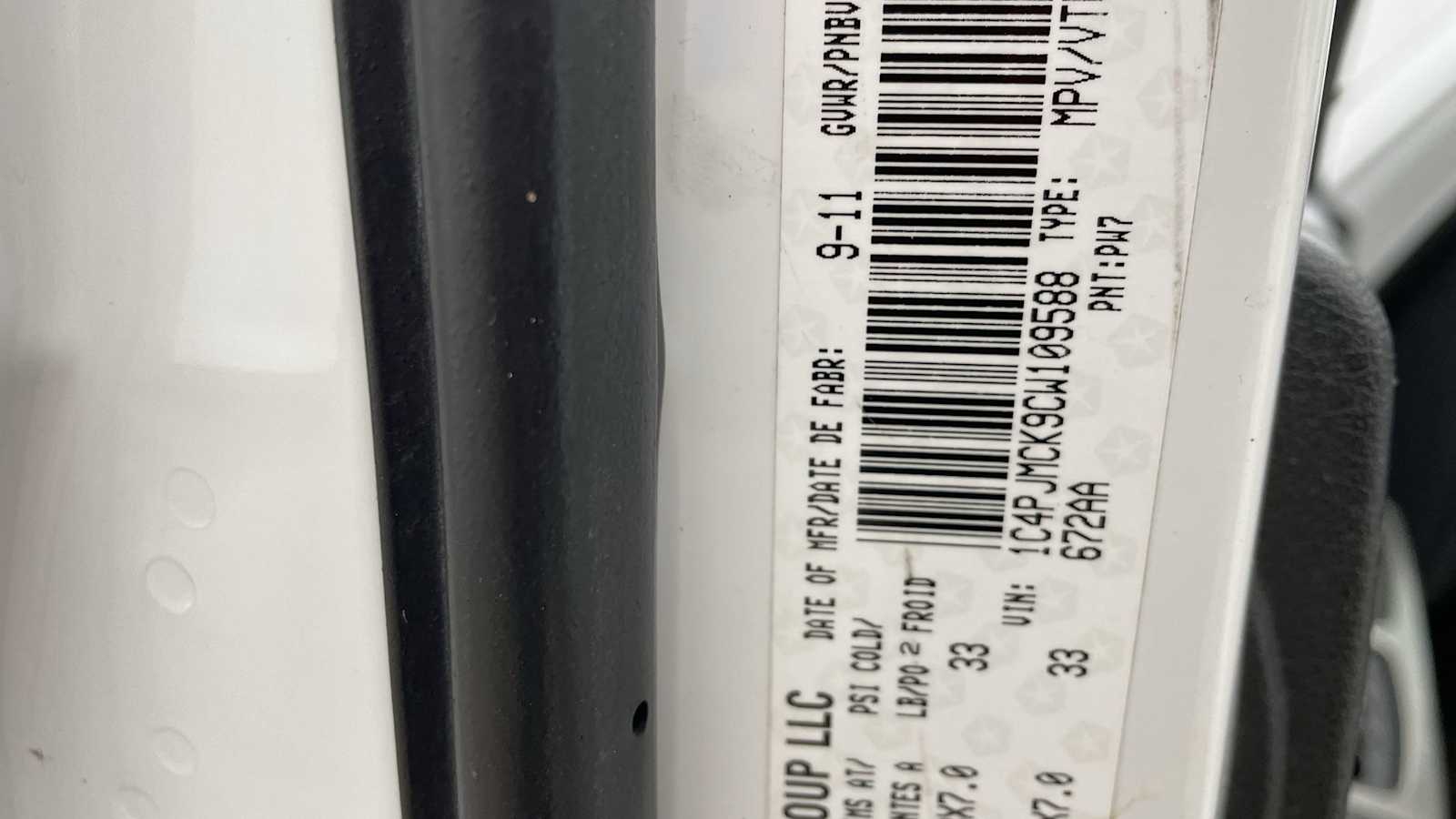 Thumbnail: 2012 Jeep Liberty - 26