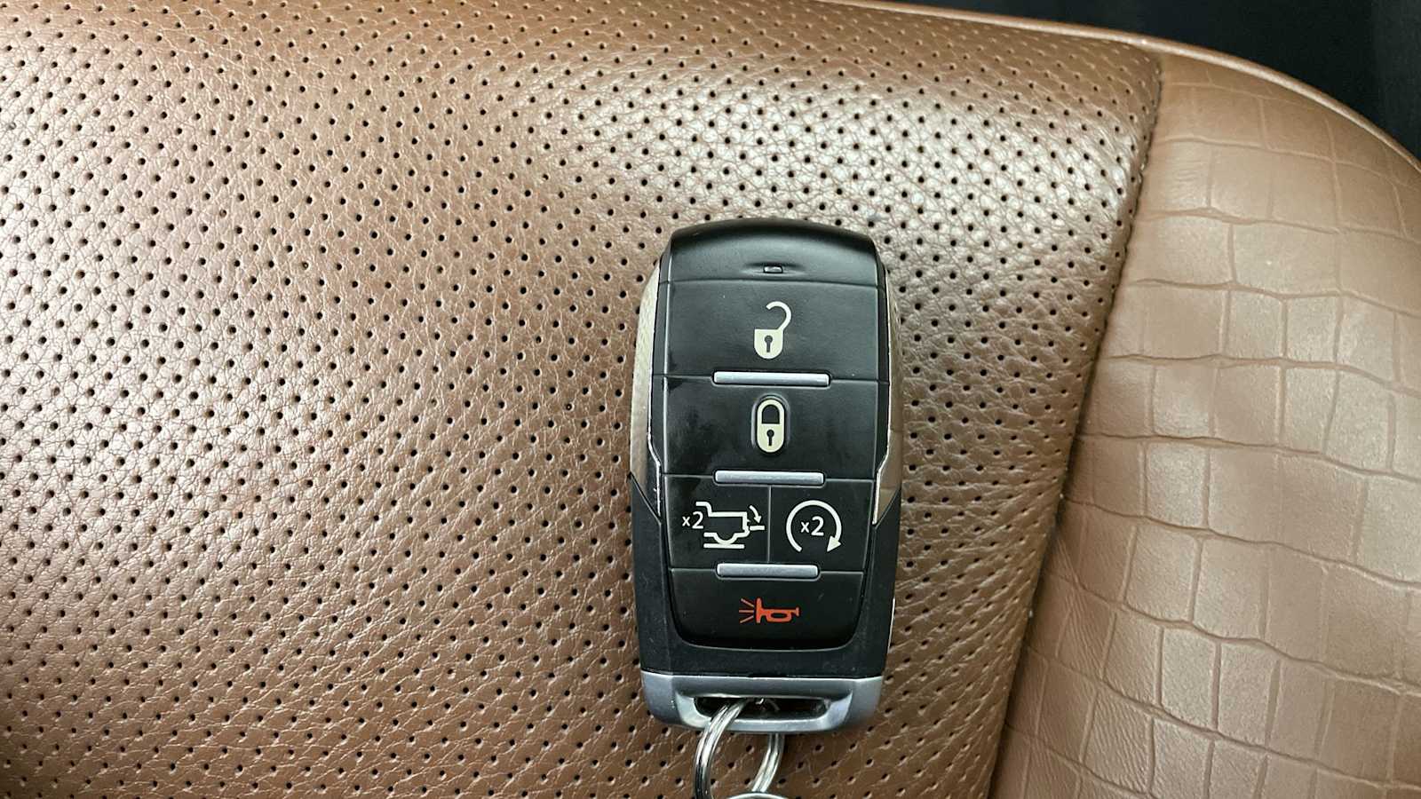 Thumbnail: 2021 RAM 1500 - 21