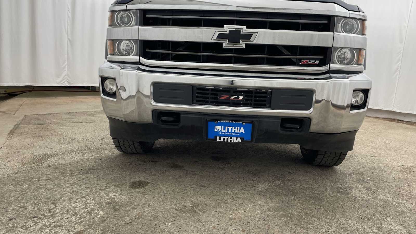 Thumbnail: 2018 Chevrolet Silverado 3500 - 37
