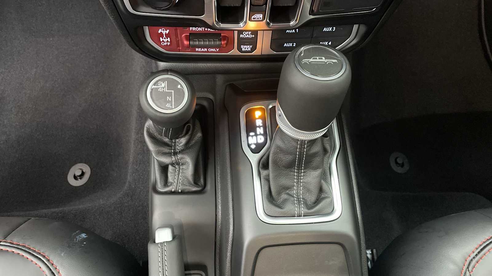 Thumbnail: 2025 Jeep Gladiator - 20