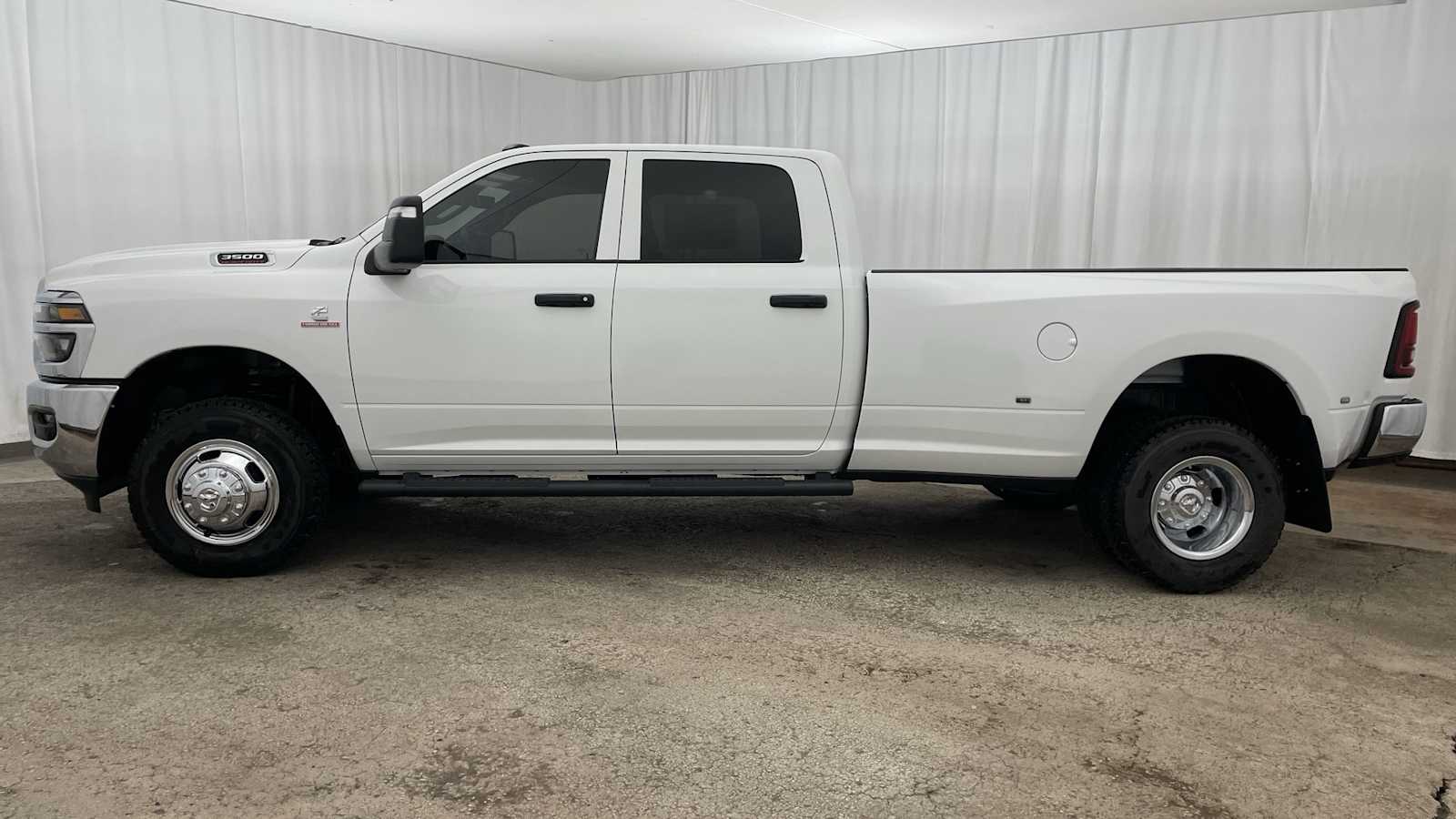 Thumbnail: 2026 RAM 3500 - 29