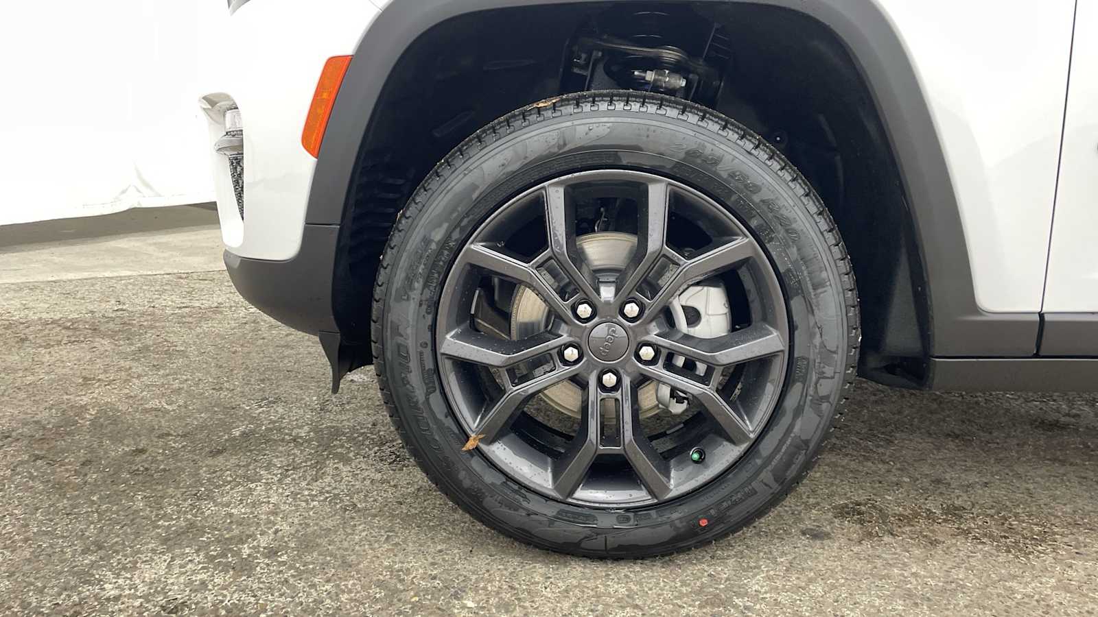 Thumbnail: 2025 Jeep Grand Cherokee - 43