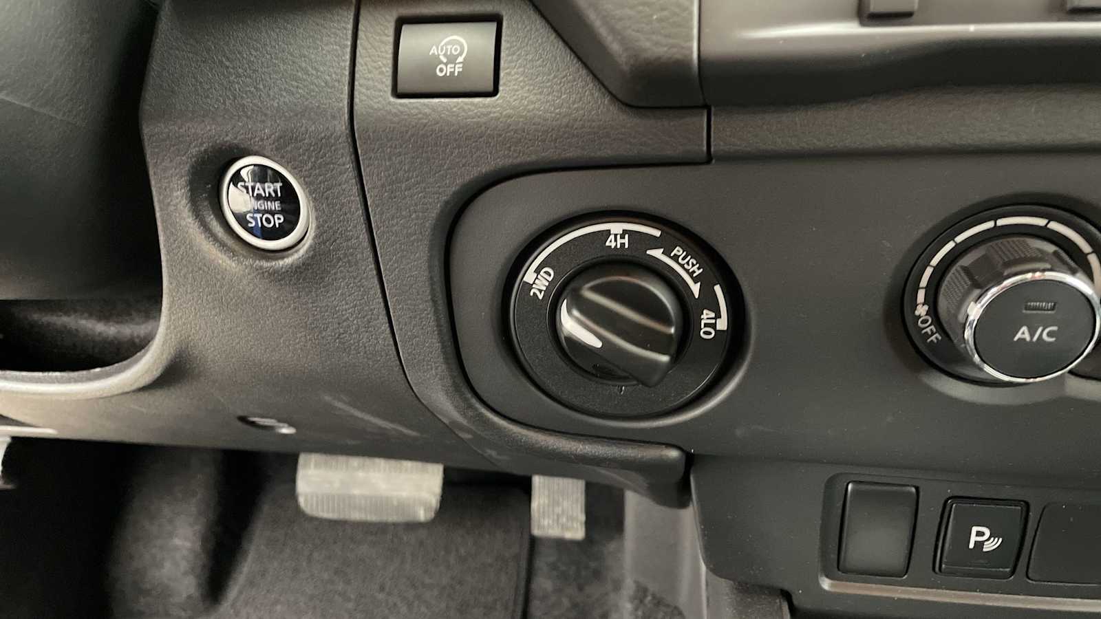 Thumbnail: 2025 Nissan Frontier - 22