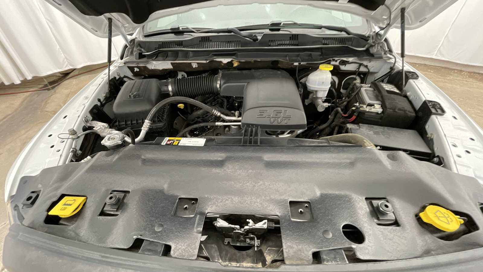 Thumbnail: 2022 RAM 1500 Classic - 23