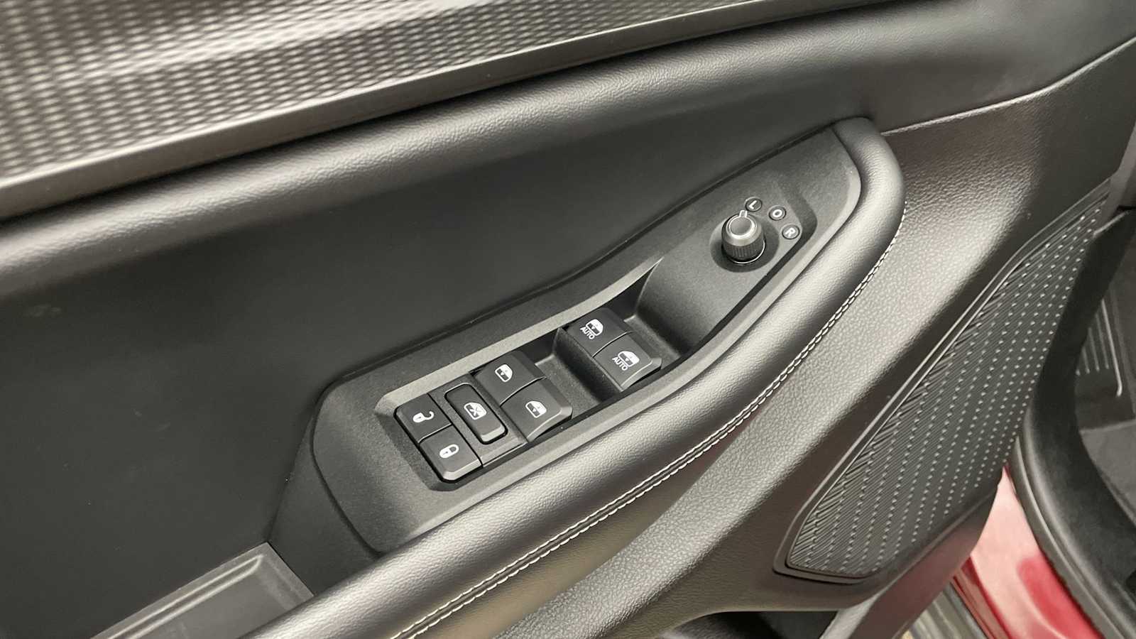 Thumbnail: 2023 Jeep Grand Cherokee - 6