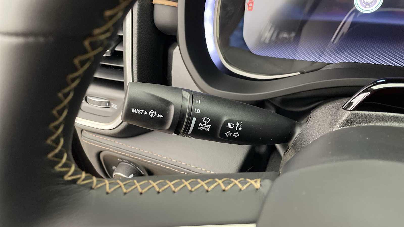 Thumbnail: 2026 RAM 1500 - 17