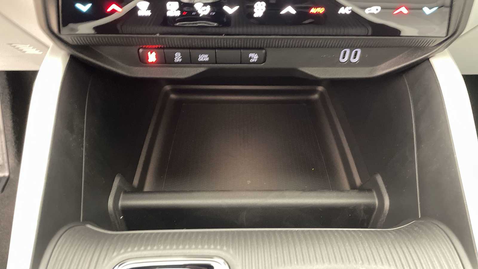 Thumbnail: 2026 Jeep Cherokee - 19