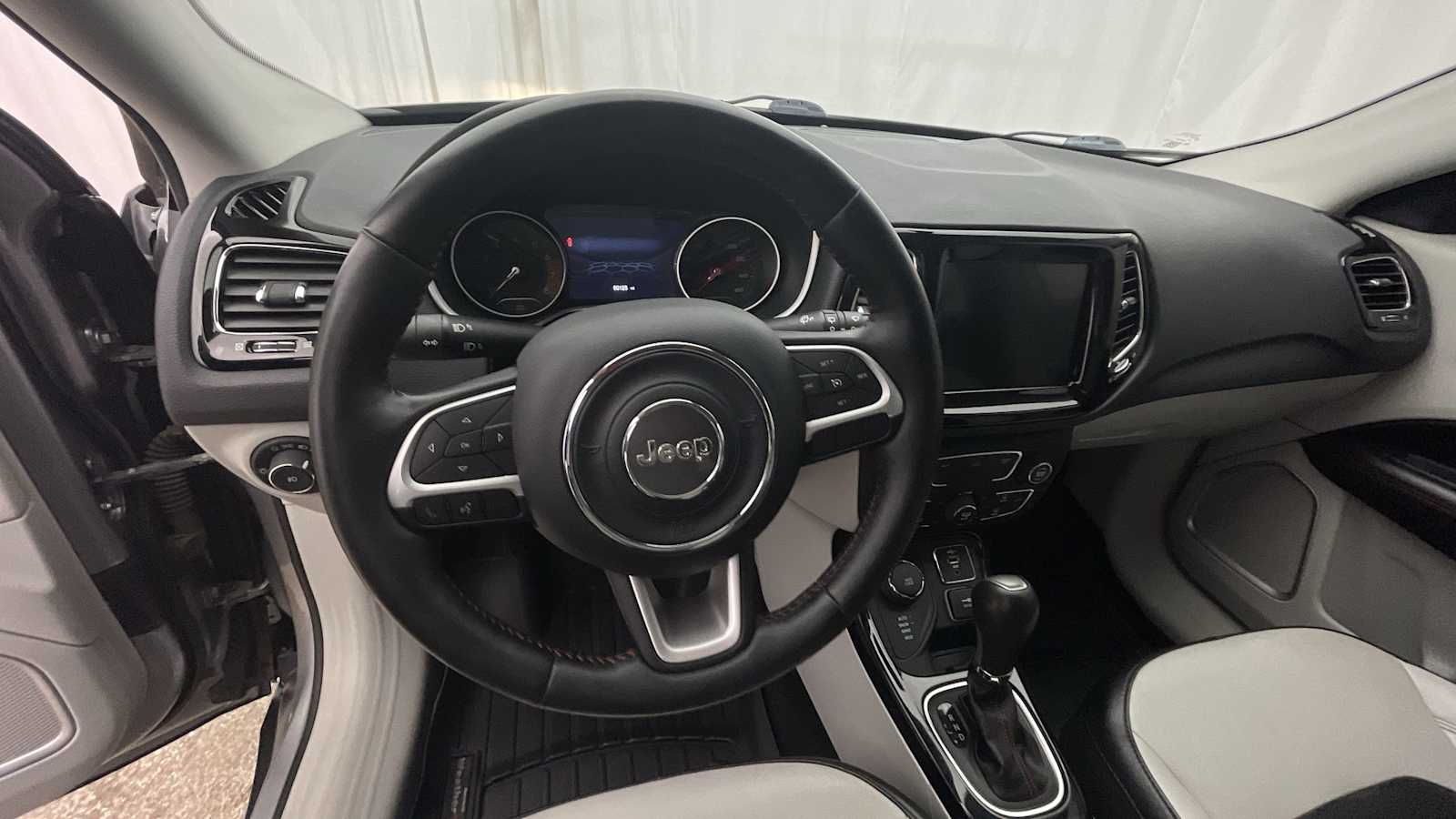 2019 Jeep Compass Limited photo 3