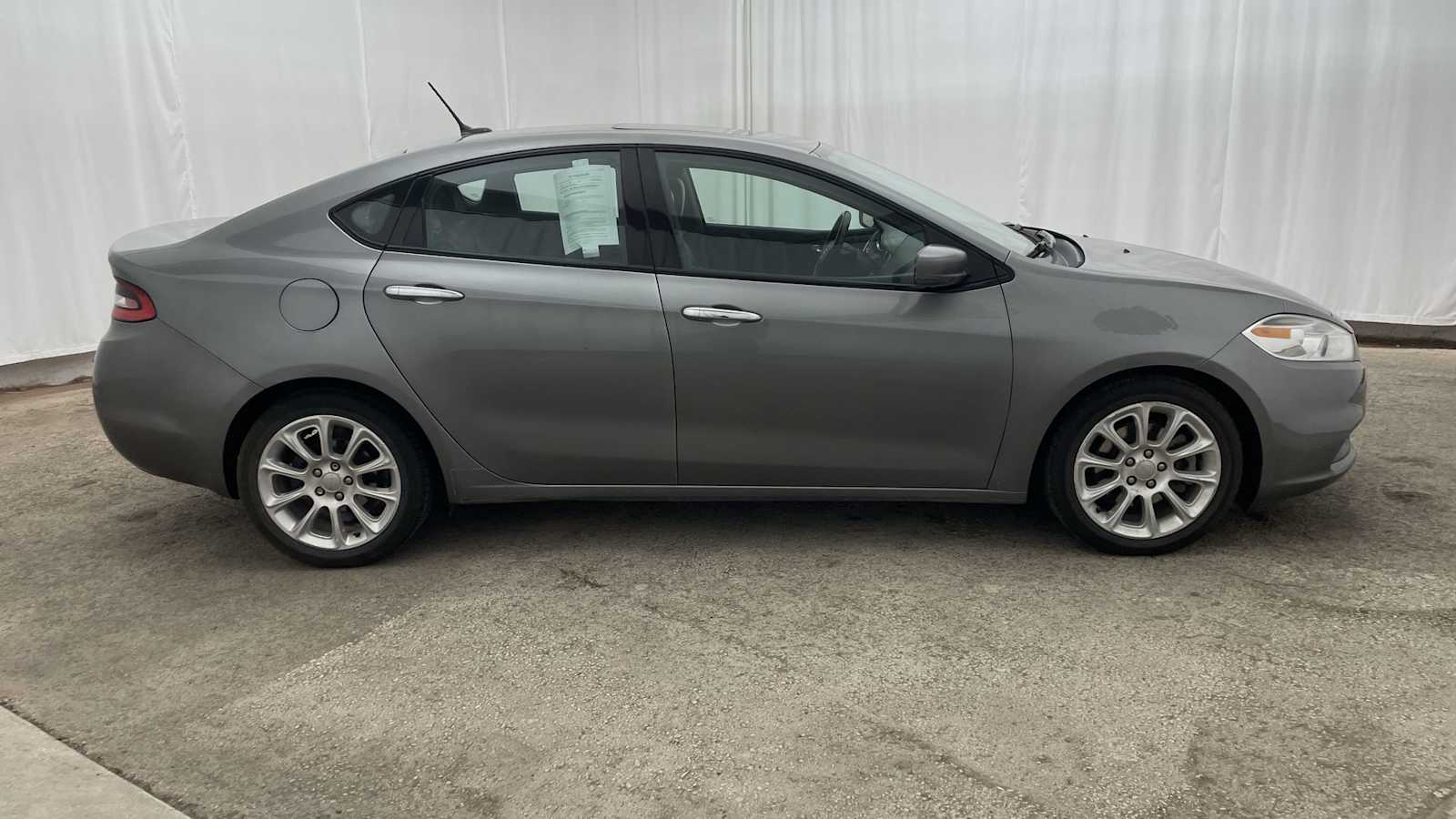 Thumbnail: 2013 Dodge Dart - 32
