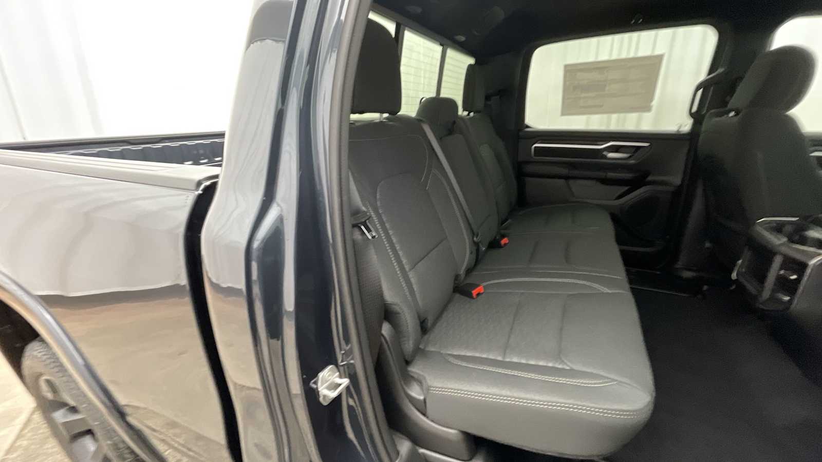 Thumbnail: 2026 RAM 1500 - 9