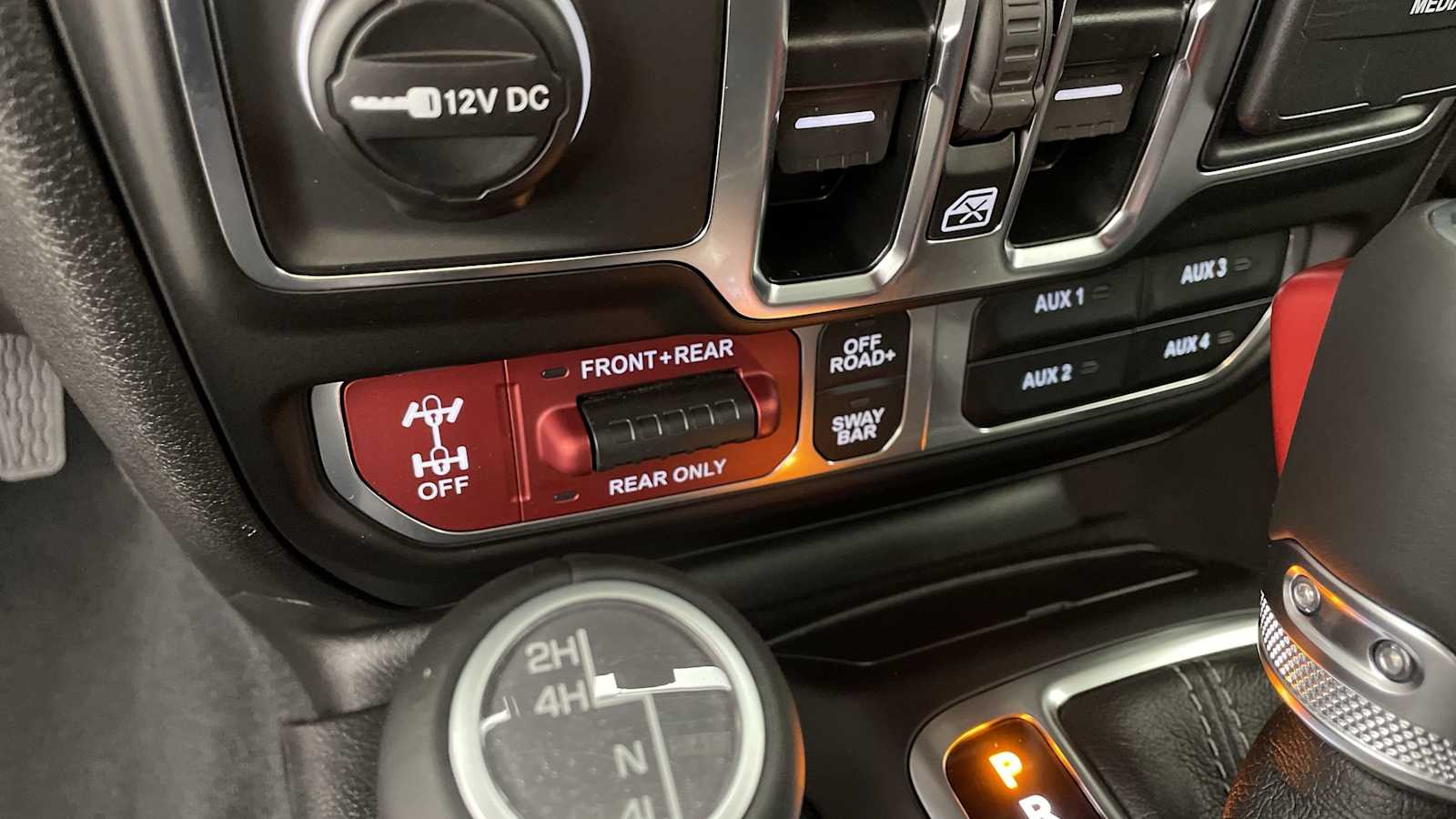 Thumbnail: 2025 Jeep Wrangler - 26