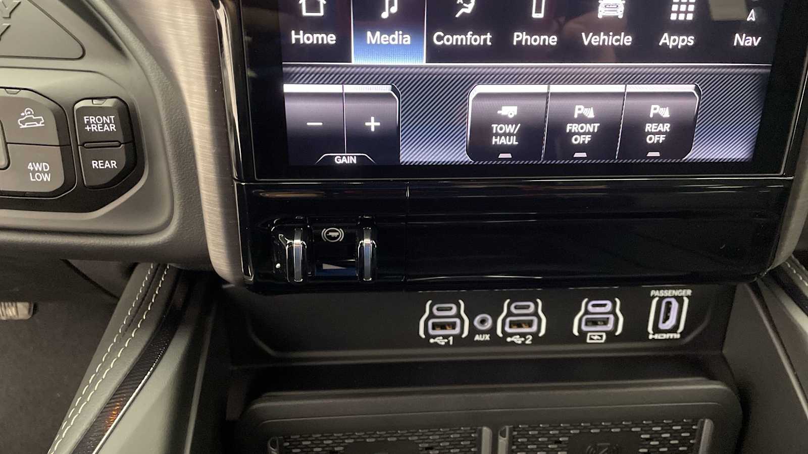 Thumbnail: 2026 RAM 2500 - 24