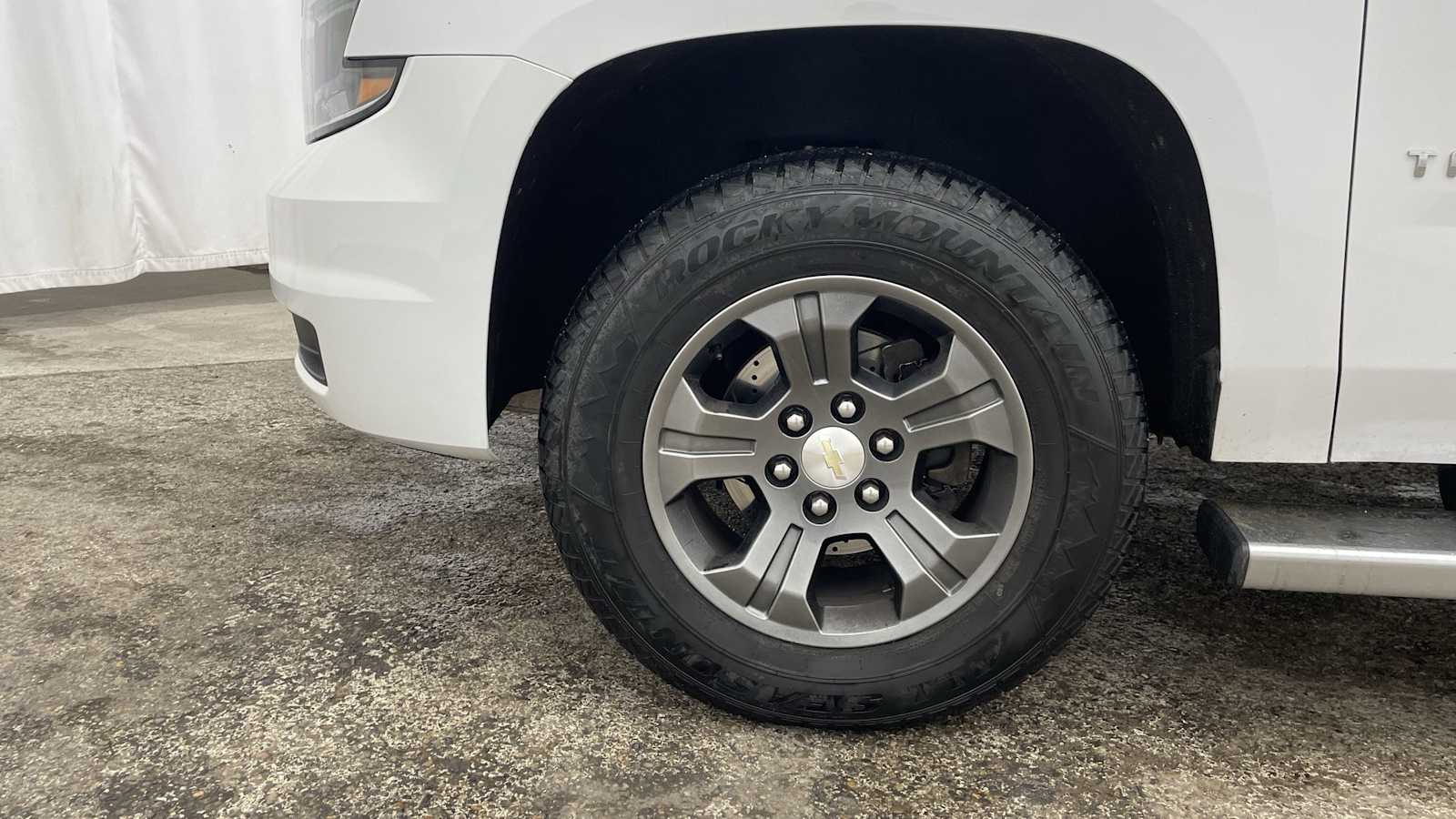 Thumbnail: 2016 Chevrolet Tahoe - 44