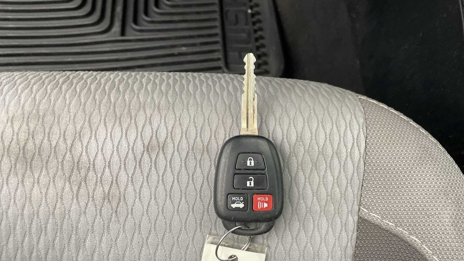 Thumbnail: 2019 Toyota Corolla - 21