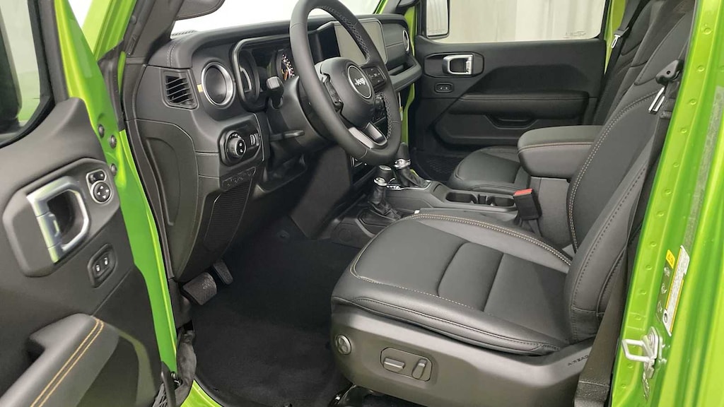 New 2025 Jeep Gladiator HIGH TIDE 4X4 Pickup