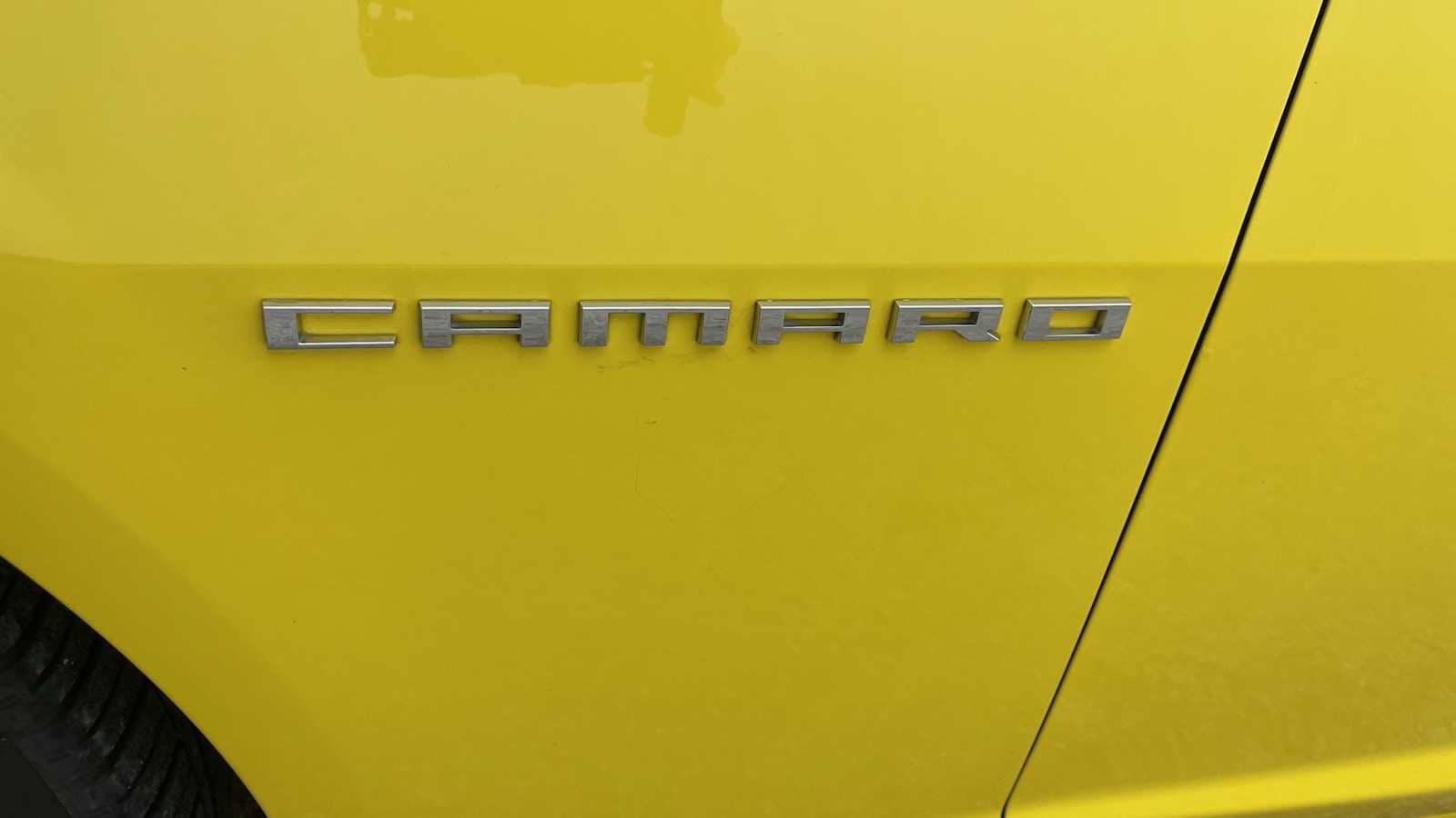 Thumbnail: 2011 Chevrolet Camaro - 38