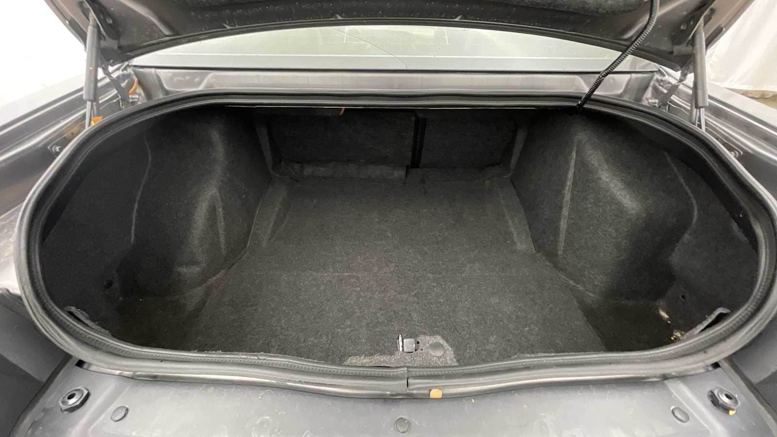 Thumbnail: 2015 Dodge Challenger - 27