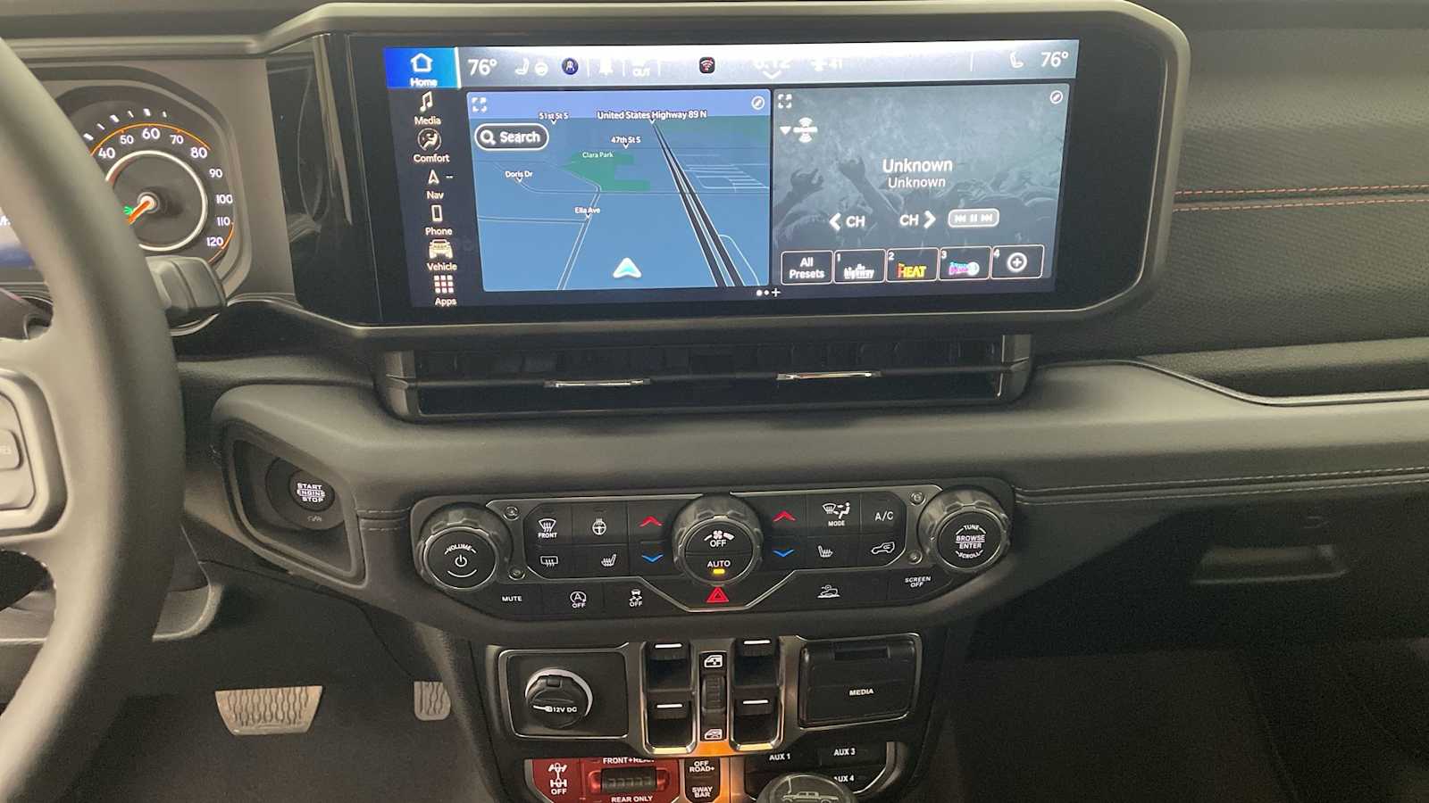 Thumbnail: 2026 Jeep Gladiator - 18