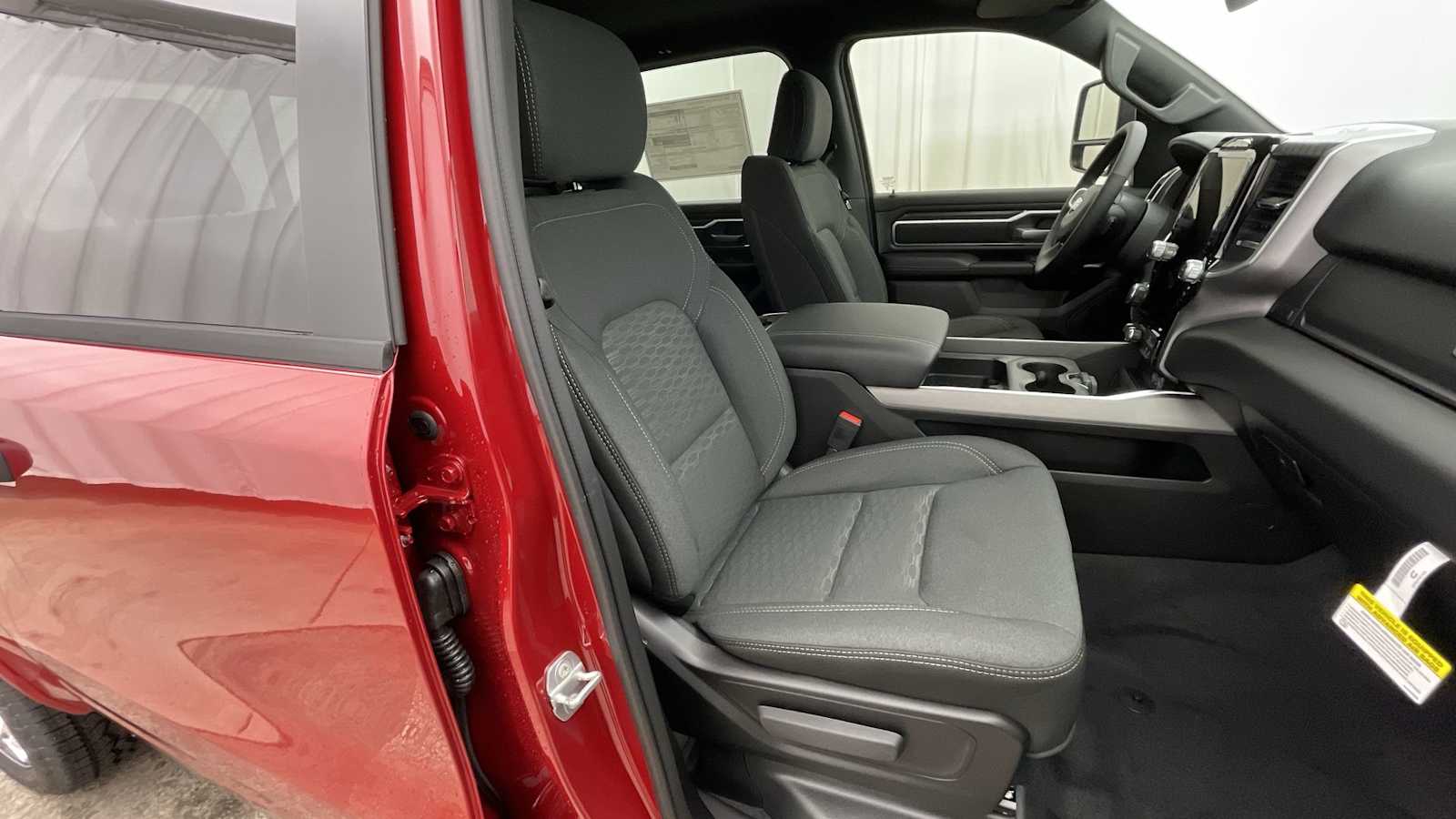 Thumbnail: 2026 RAM 1500 - 11