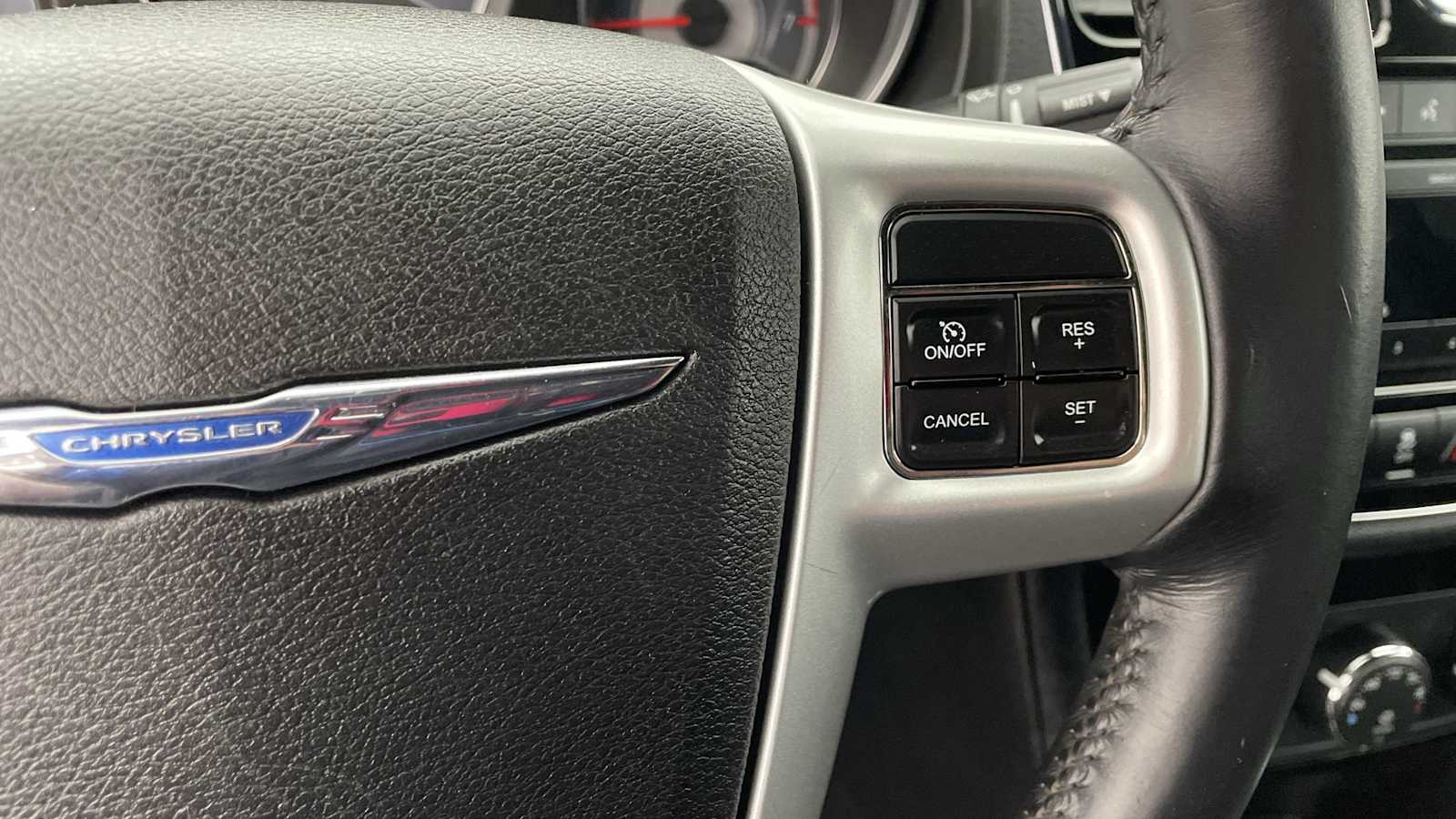 Thumbnail: 2014 Chrysler 200 - 12