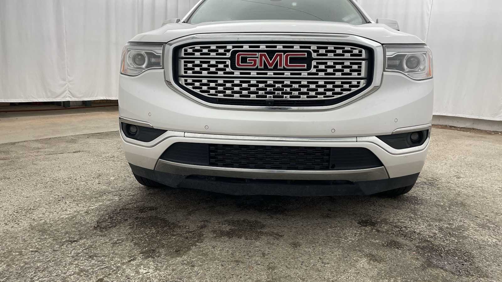 Thumbnail: 2017 GMC Acadia - 40