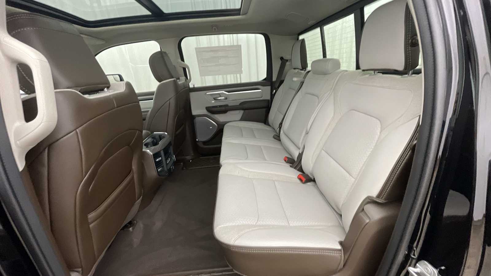 Thumbnail: 2026 RAM 1500 - 10