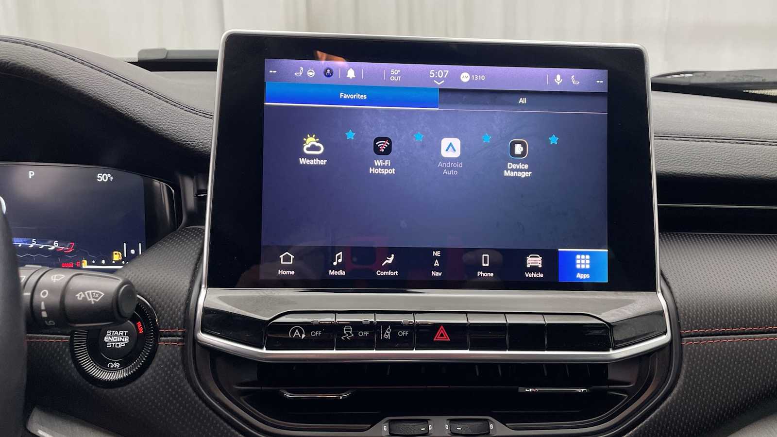 Thumbnail: 2022 Jeep Compass - 25