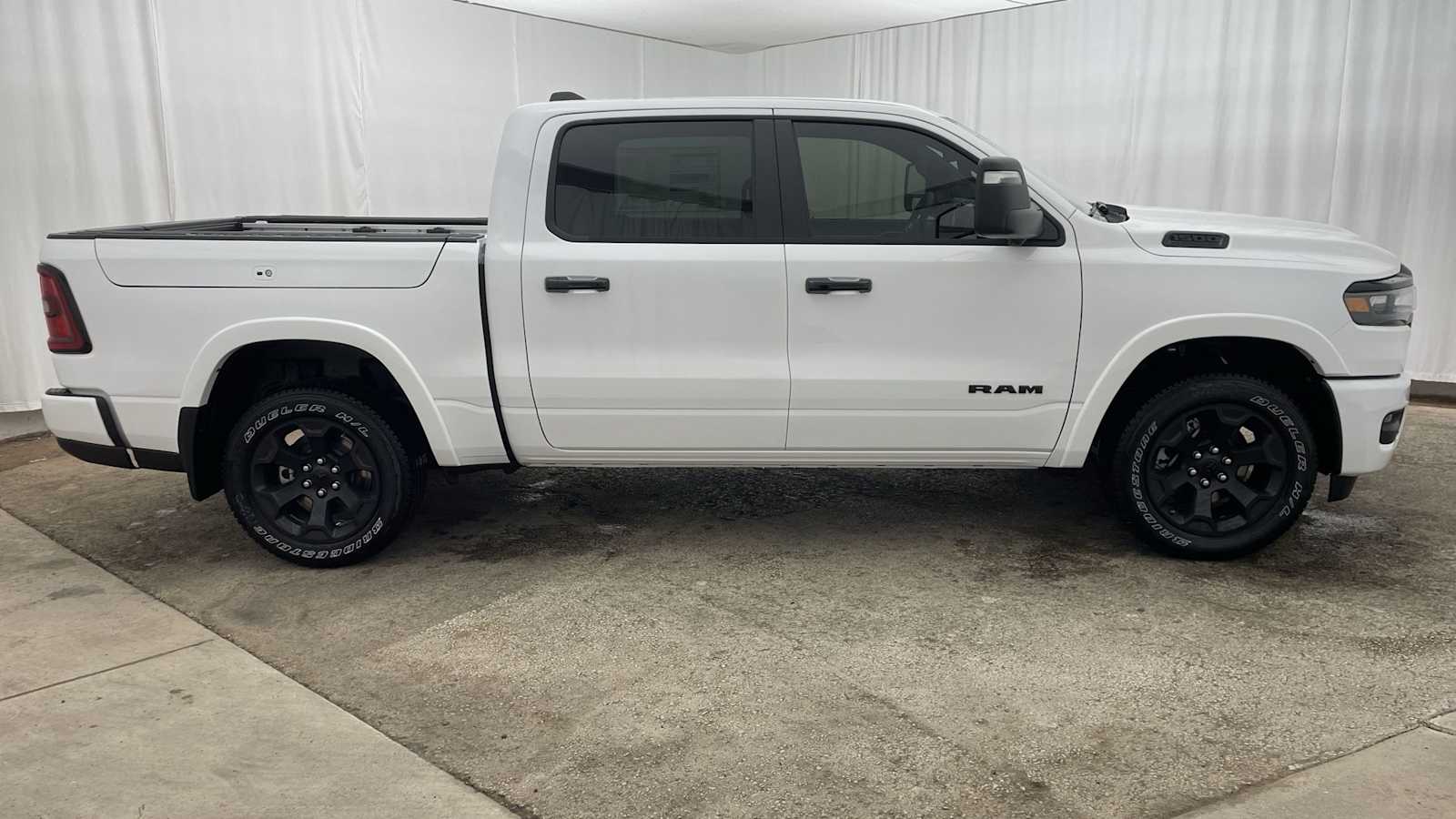 Thumbnail: 2026 RAM 1500 - 38