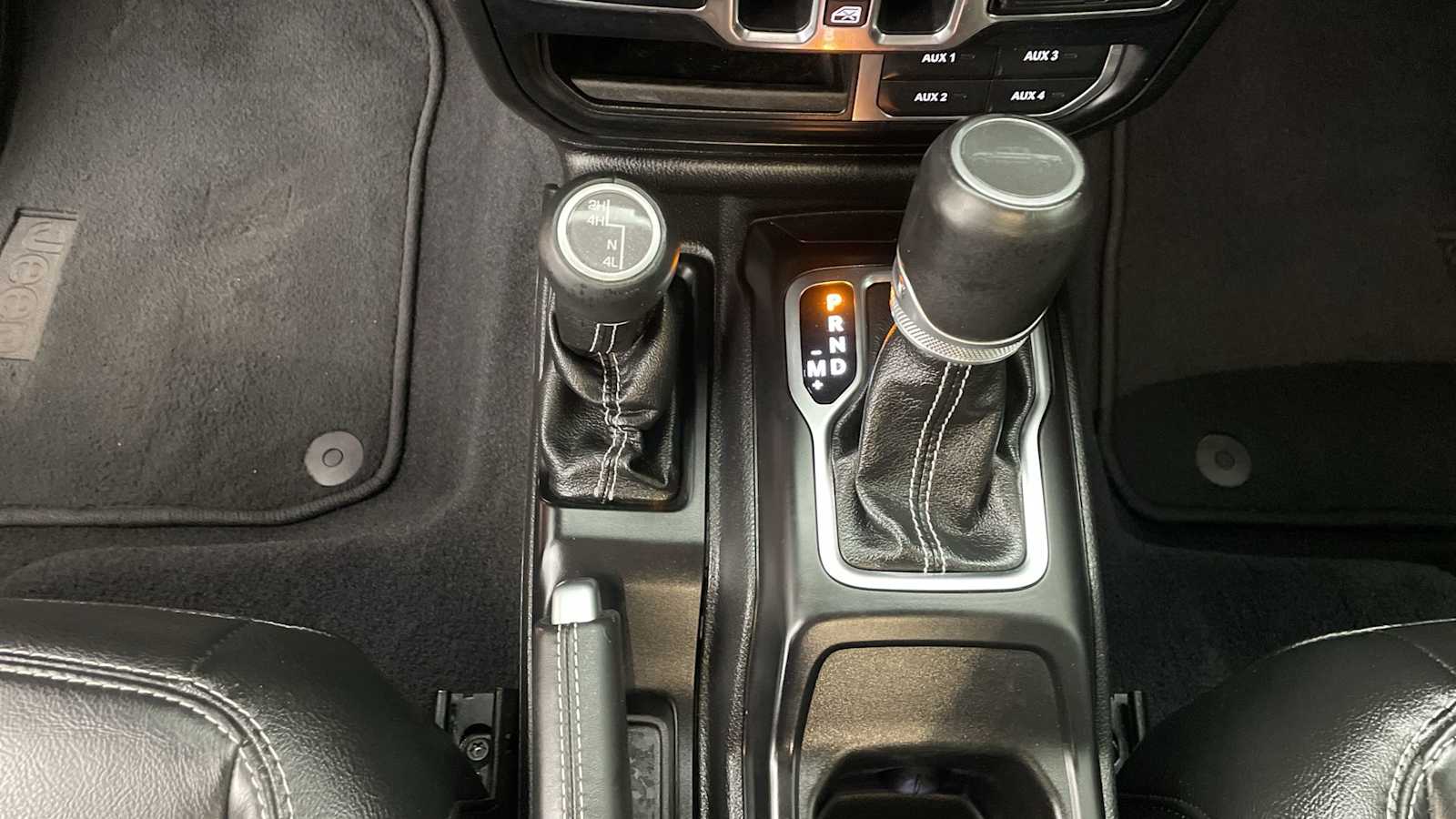 Thumbnail: 2020 Jeep Gladiator - 21