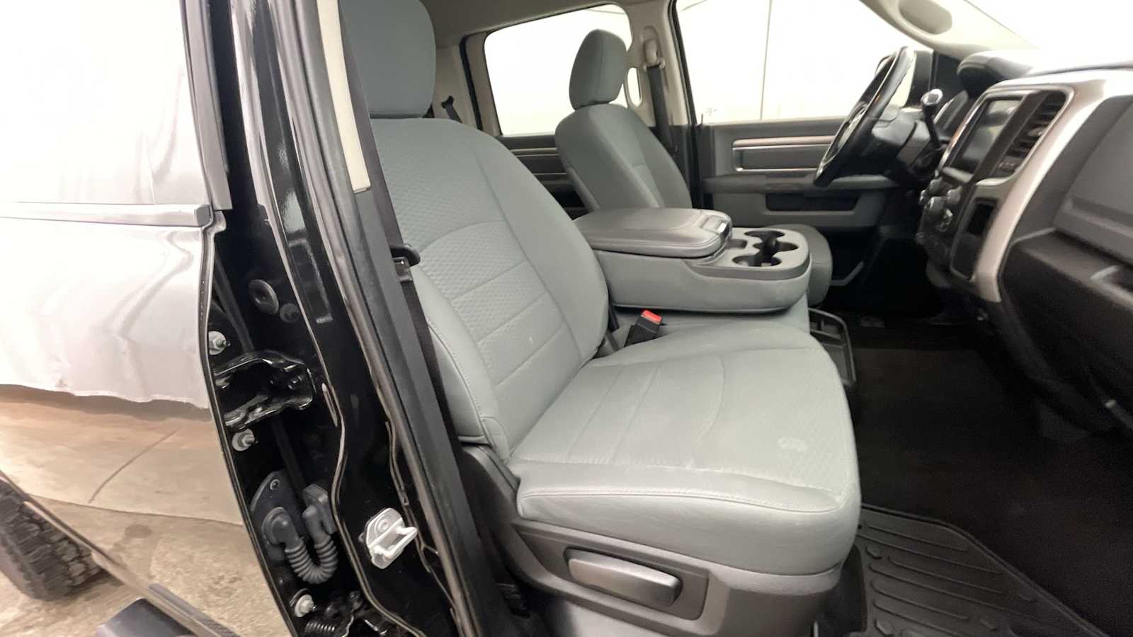 Thumbnail: 2017 RAM 3500 - 10