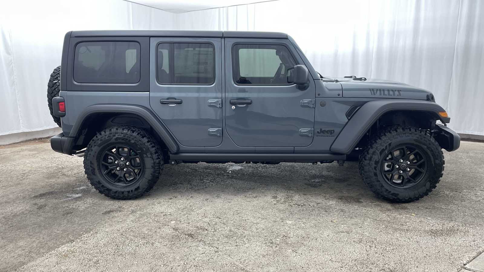 Thumbnail: 2026 Jeep Wrangler - 36