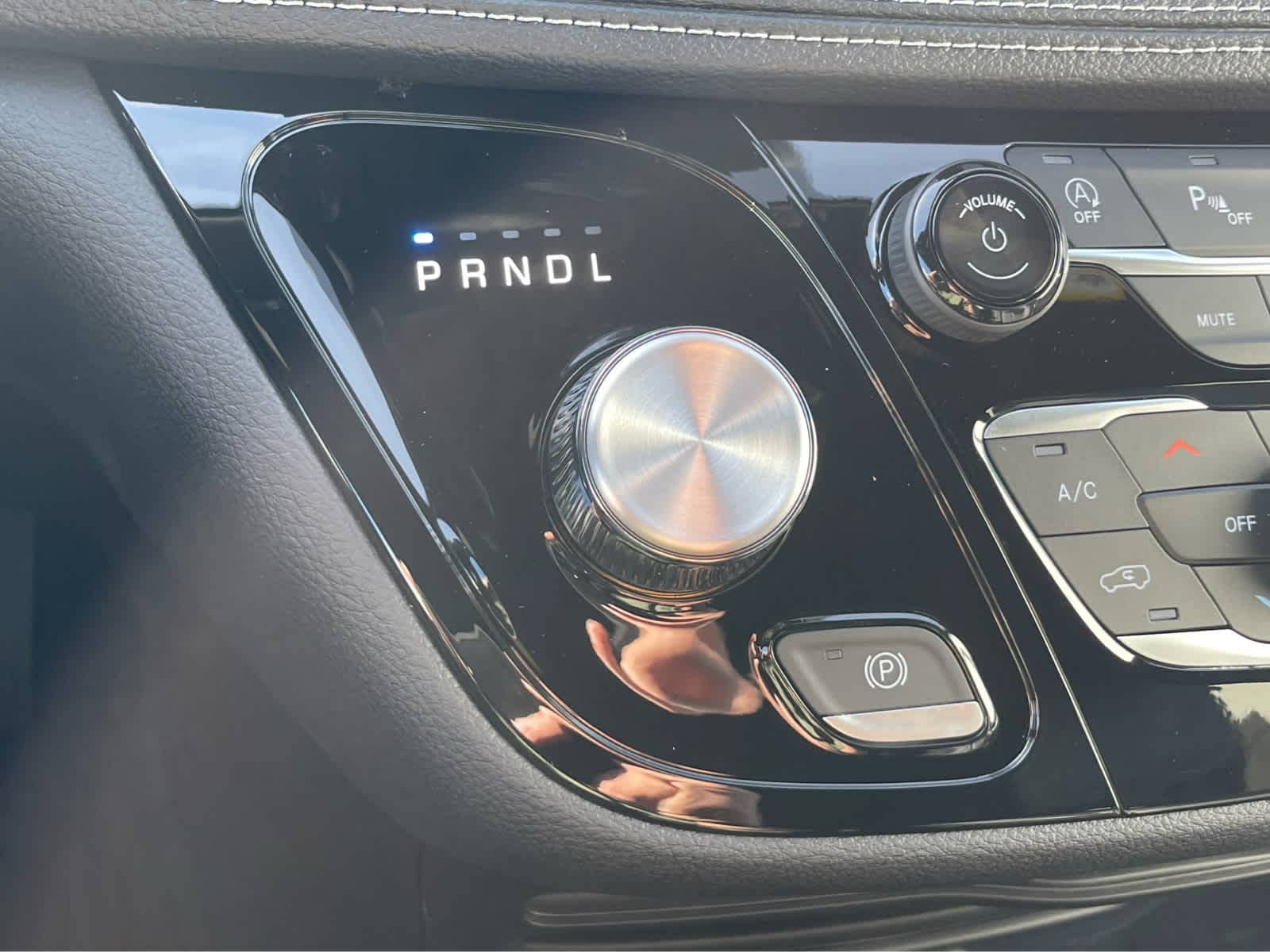 Thumbnail: 2026 Chrysler Pacifica - 21