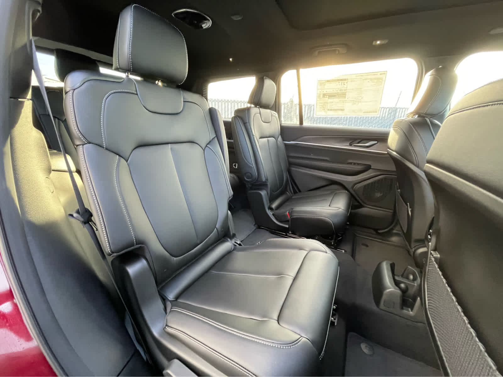 Thumbnail: 2025 Jeep Grand Cherokee - 27